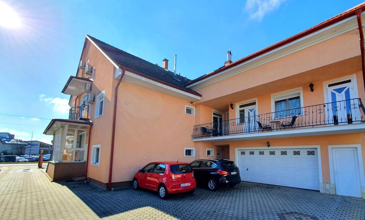 Eva Panzio Hotel Sarvar Exterior photo