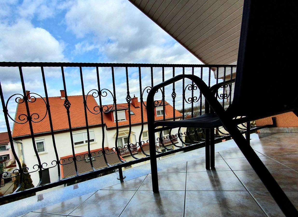 Eva Panzio Hotel Sarvar Exterior photo