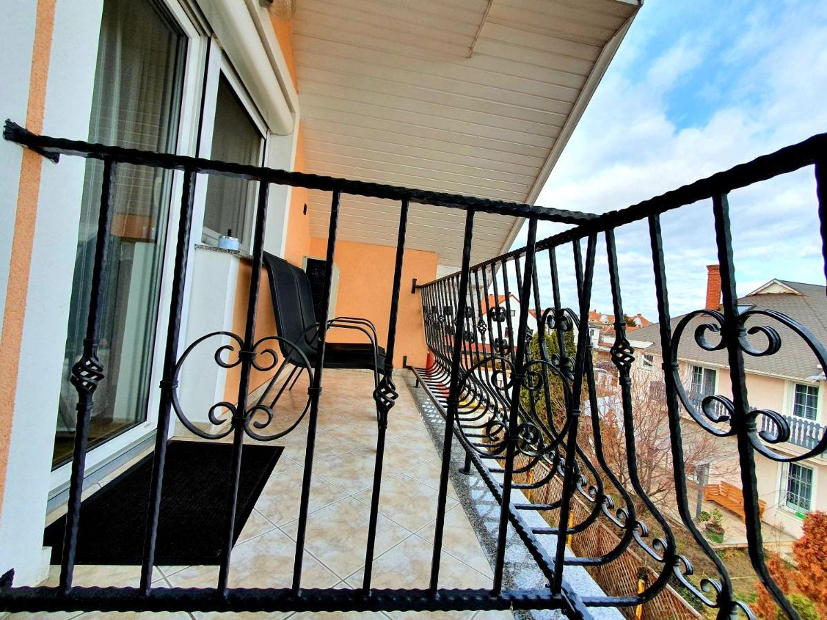 Eva Panzio Hotel Sarvar Exterior photo