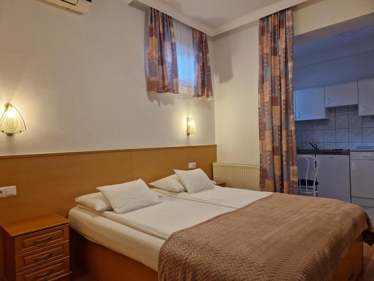 Eva Panzio Hotel Sarvar Exterior photo